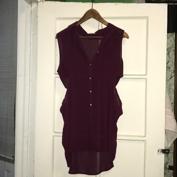 Dresses & Skirts - cute burgundy dress